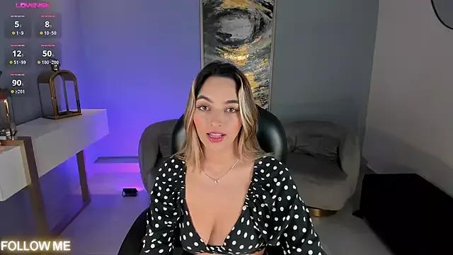 Girls: try live performances with matured performers, from dancing to quirks, in a variety of beautiful sex cams.