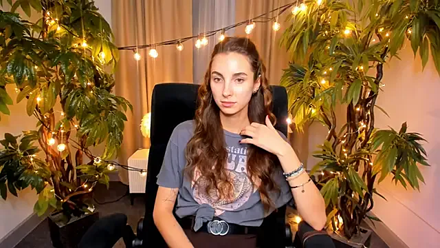 MelissaRyan from StripChat is Freechat