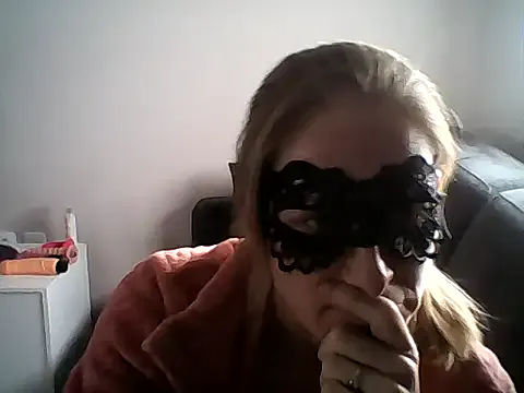 MelleEloa from StripChat is Freechat