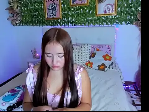 Girls: try live performances with matured performers, from dancing to quirks, in a variety of beautiful sex cams.