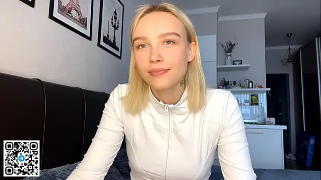 MelodyImam from StripChat is Freechat