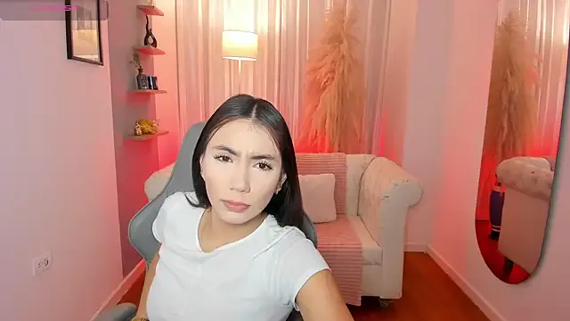 MelodyVega_ from StripChat is Freechat