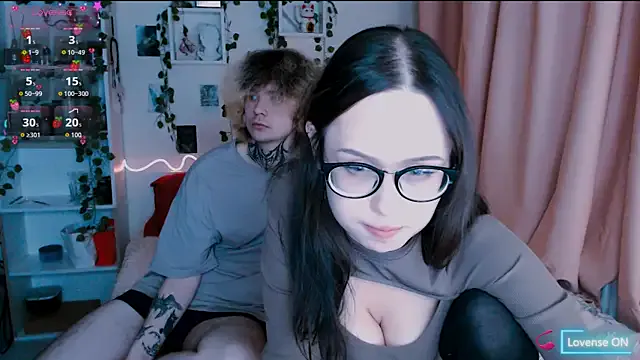 meow_on_da_cam from StripChat is Freechat