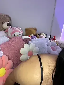 Mericute_ from StripChat is Freechat