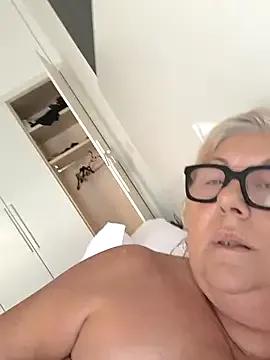 Merilulla from StripChat is Freechat