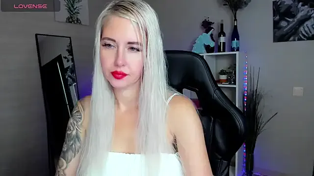 Mermaid_N from StripChat