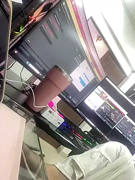 Mia_Crimson from StripChat is Freechat