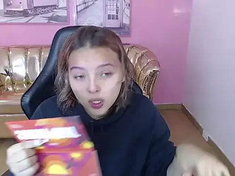 Girls: try live performances with matured performers, from dancing to quirks, in a variety of beautiful sex cams.