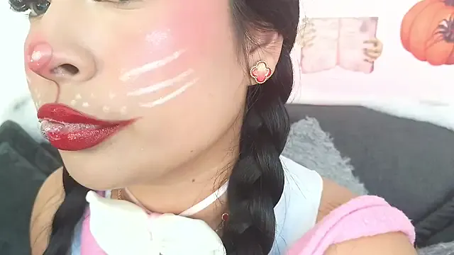 Girls: try live performances with matured performers, from dancing to quirks, in a variety of beautiful sex cams.