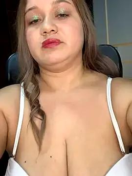 Miaa_velvett from StripChat is Freechat