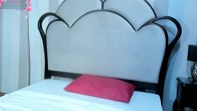 MiaAmore_ from StripChat