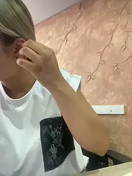 Miabonnett_ from StripChat