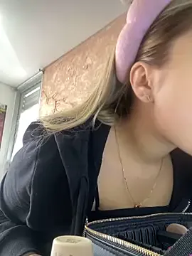 Miabonnett_ from StripChat