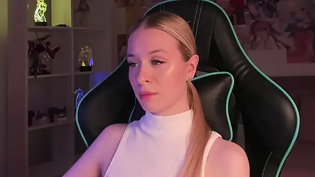 MiaGraces from StripChat is Freechat