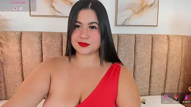 miahkumar from StripChat is Freechat