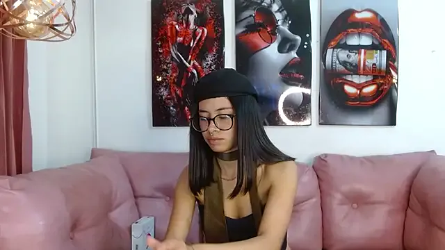 Miahotcs1 from StripChat