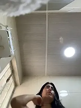 Miakhalifa_a from StripChat is Freechat