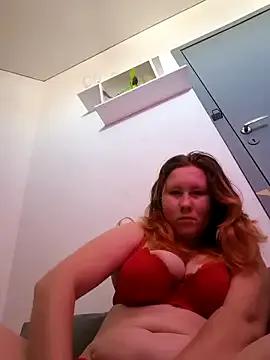 MiaKissy from StripChat is Freechat