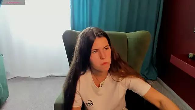 MiaMialani from StripChat
