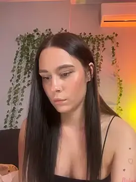 MiaNell from StripChat is Freechat