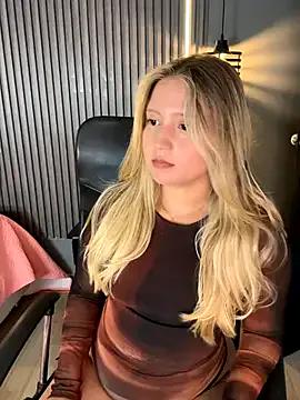 MiaPetit_ from StripChat is Freechat