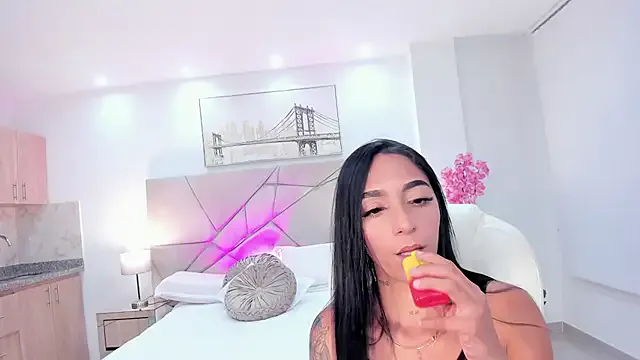 miavegas1 from StripChat is Freechat