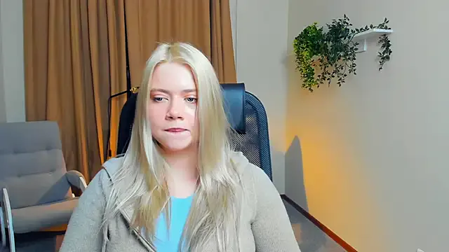 MichelinaRiff from StripChat is Freechat