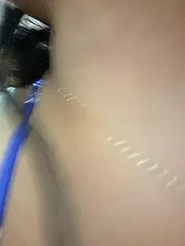 Michell_em from StripChat is Freechat