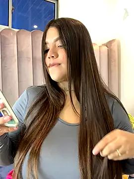 Michellesexxy from StripChat is Freechat