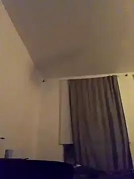 MidnightRogue from StripChat is Freechat