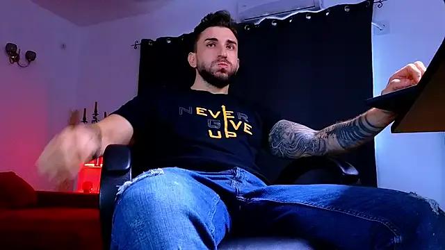 MightyAaron66 from StripChat is Freechat