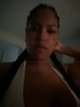 miiabrown18 from StripChat is Freechat