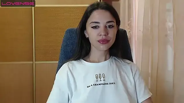 Girls: try live performances with matured performers, from dancing to quirks, in a variety of beautiful sex cams.