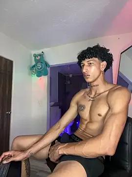 mike_casseano from StripChat is Freechat