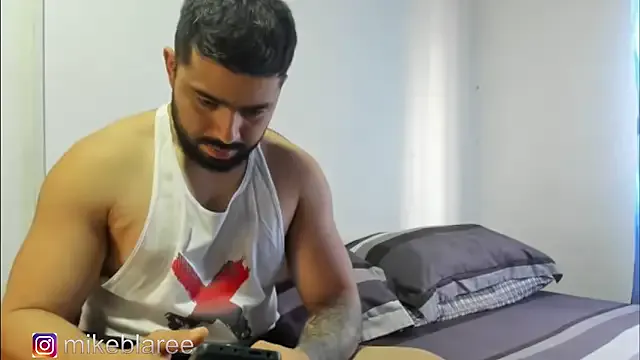 mikeblaree from StripChat is Freechat