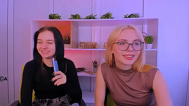 Girls: try live performances with matured performers, from dancing to quirks, in a variety of beautiful sex cams.