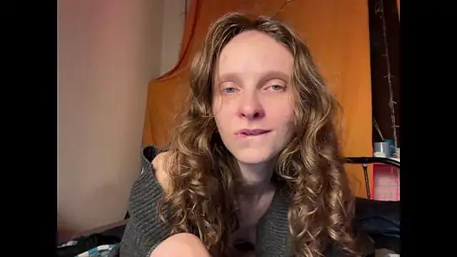 MikkyMoony from StripChat is Freechat
