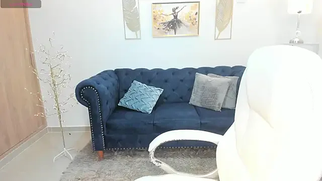 Mila_blaze from StripChat is Freechat