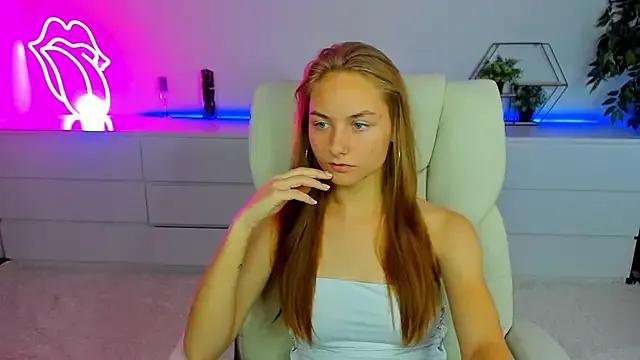 MilaAddams from StripChat is Freechat