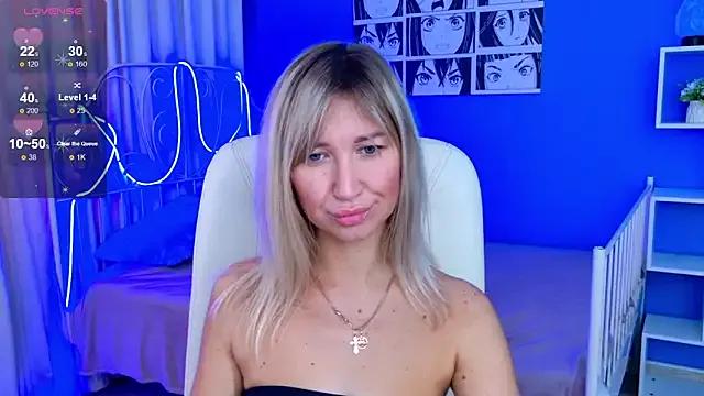 MilaBott from StripChat is Freechat