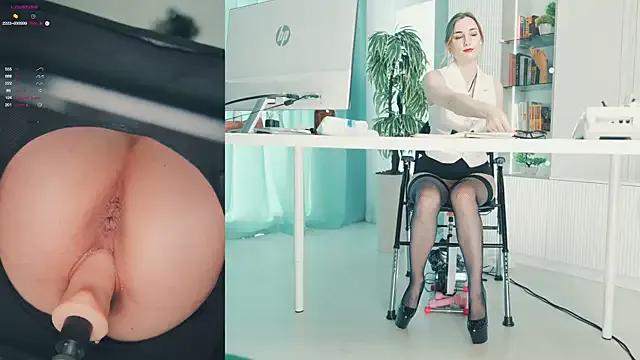 milahouston from StripChat is Freechat