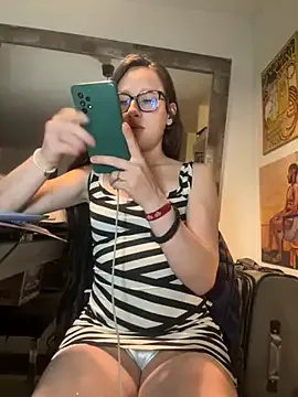 Girls: try live performances with matured performers, from dancing to quirks, in a variety of beautiful sex cams.