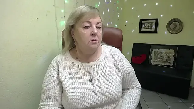 MilenaWedxy from StripChat is Freechat