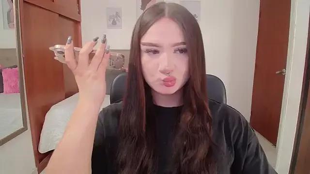 Girls: try live performances with matured performers, from dancing to quirks, in a variety of beautiful sex cams.