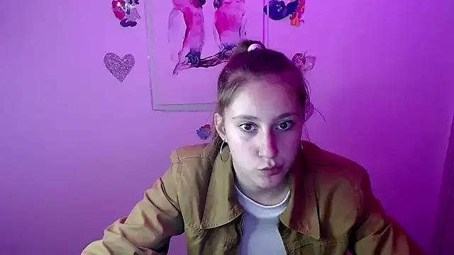 Milka_kamila from StripChat is Freechat