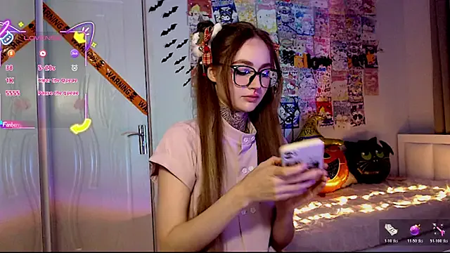 Milky_way_UwU from StripChat is Freechat