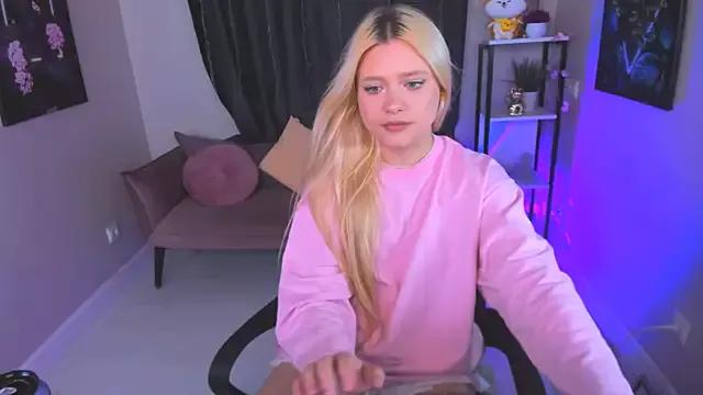 Millie_Vanillies from StripChat