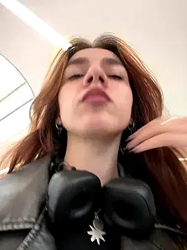 million_degrees from StripChat is Freechat