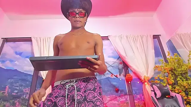 Girls: try live performances with matured performers, from dancing to quirks, in a variety of beautiful sex cams.