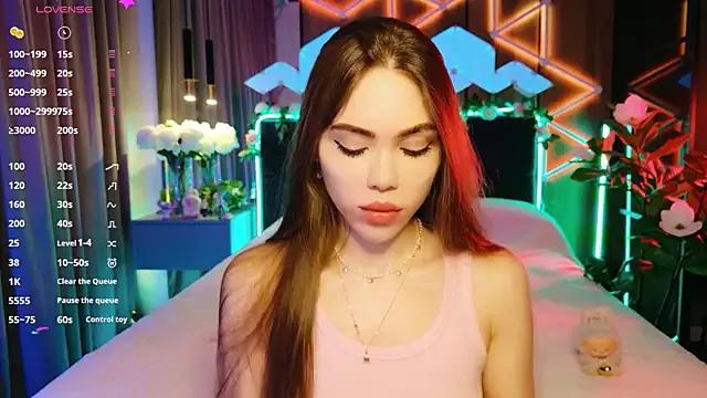 MimiFors from StripChat is Freechat